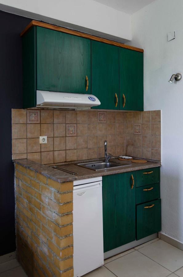 Habitat Villa Corfu Дассия Экстерьер фото